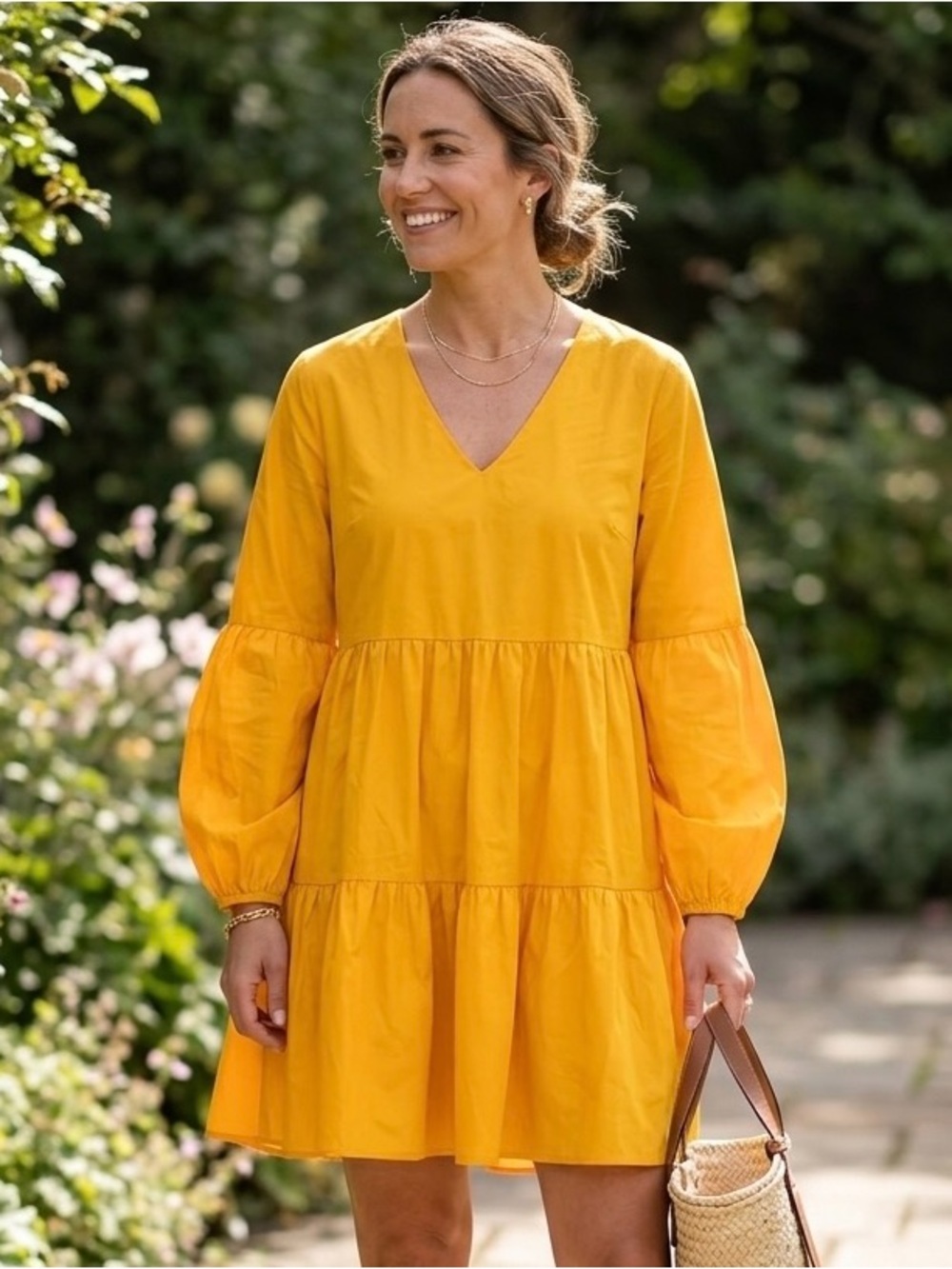 💫3/$20 Sunflower Yellow V-Neck Tiered Babydoll Mini Smock Dress - Size L